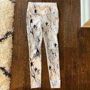 CALIA by Carrie Underwood printed leggings 7/8
